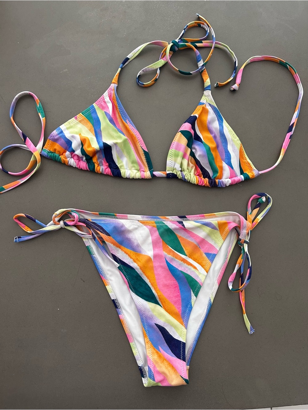 H&M White Bikini with Multicolor Wave Accents size 6/8